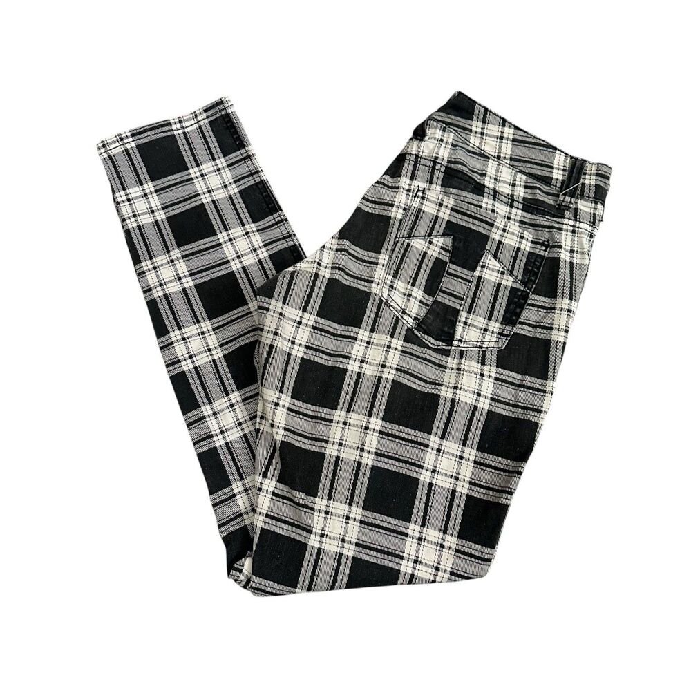 Tripp NYC Pants Womens Sz 11/31 White Black Plaid  Skinny Goth Emo pants Tartan